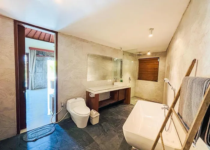 Living Hotel 4*