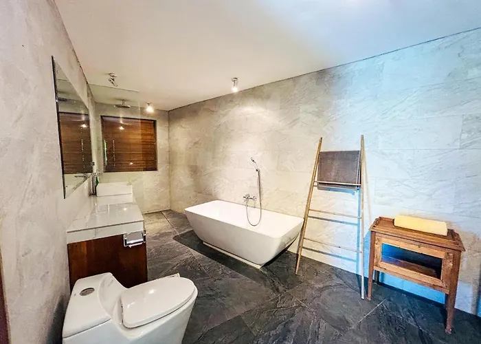 Living Hotel 4*
